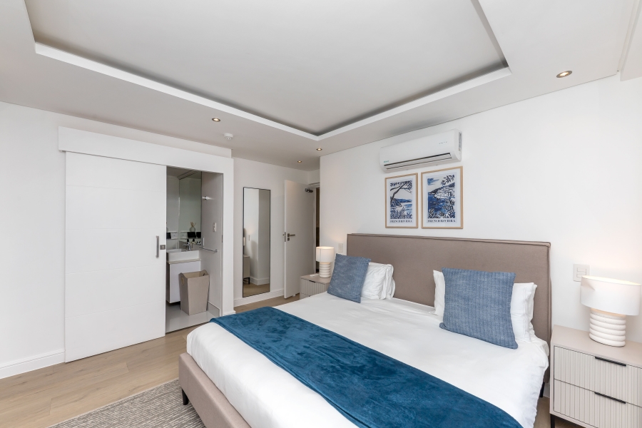 2 Bedroom Property for Sale in Sea Point Western Cape